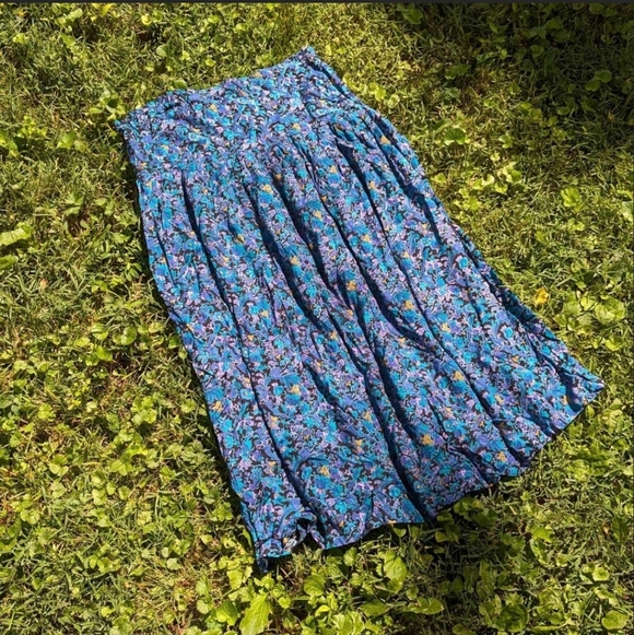 Express Dresses & Skirts - 90s Deadstock Express Compagnie International Floral Maxi Skirt